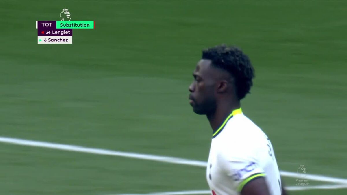 Εφιαλτικό ματς για τον Σάντσες, μπήκε αλλαγή στο 35′, η Τότεναμ δέχθηκε δύο γκολ κι αντικαταστάθηκε
