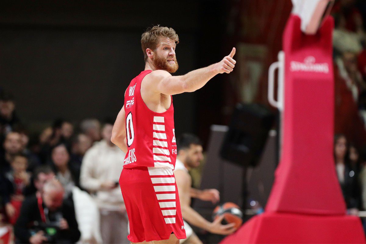 Ο «Θωμάς» Ουόκαπ είναι ικανός να μάθει… νεράκι ακόμα και τον Εθνικό Ύμνο!