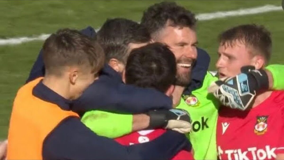 Ηρωας στα 40 του ο Μπεν Φόστερ: Απέκρουσε πέναλτι στο 97′ και οδηγεί τη Ρέξαμ του Ρέινολντς στη League Two (vid)