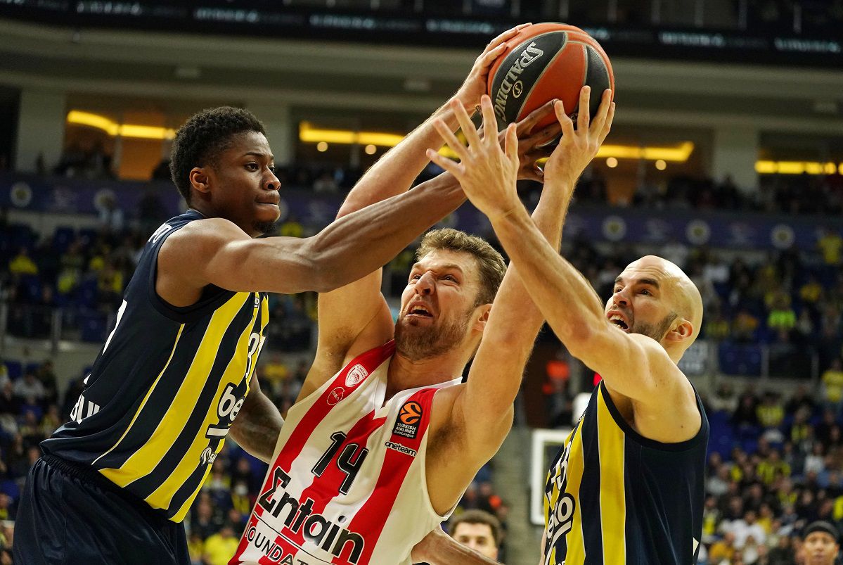 Με τη Φενέρ ο Ολυμπιακός στα playoffs – Όλα τα ζευγάρια της νοκ άουτ φάσης