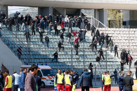 Οριστική διακοπή στο Νίκη Βόλου – ΑΕΛ λόγω επεισοδίων