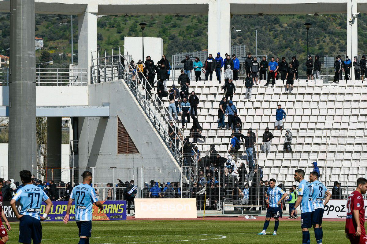 Επεισόδια και διακοπή στο Νίκη Βόλου – ΑΕΛ