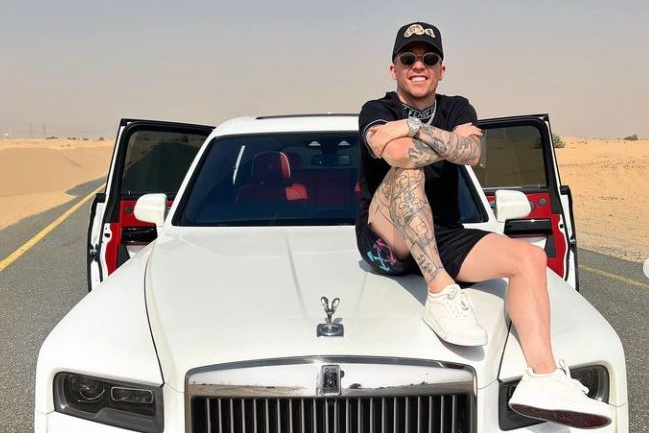 Τα super cars που οδηγούν οι ποδοσφαιριστές των διεκδικητών του πρωταθλήματος – Από Rolls Royce μέχρι Ferrari