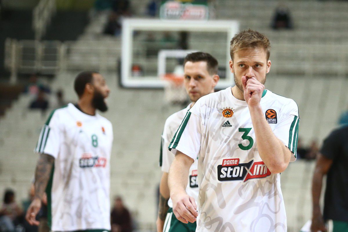 Ο Ουόλτερς περιμένει τον Πονίτκα για τα playoffs