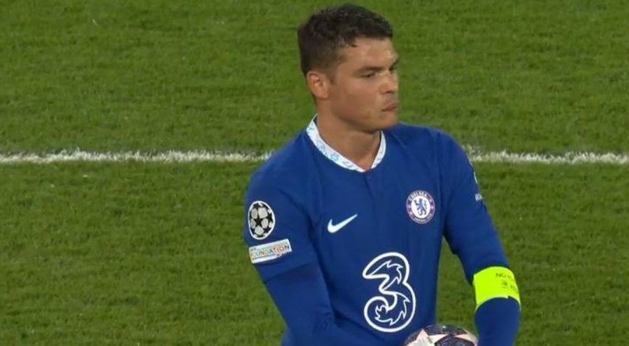 Ο Τιάγκο Σίλβα έπαιξε το τελευταίο του παιχνίδι στο Champions League και ξέσπασε σε δάκρυα: «Είναι λυπηρό να τελειώνεις έτσι» (vid)