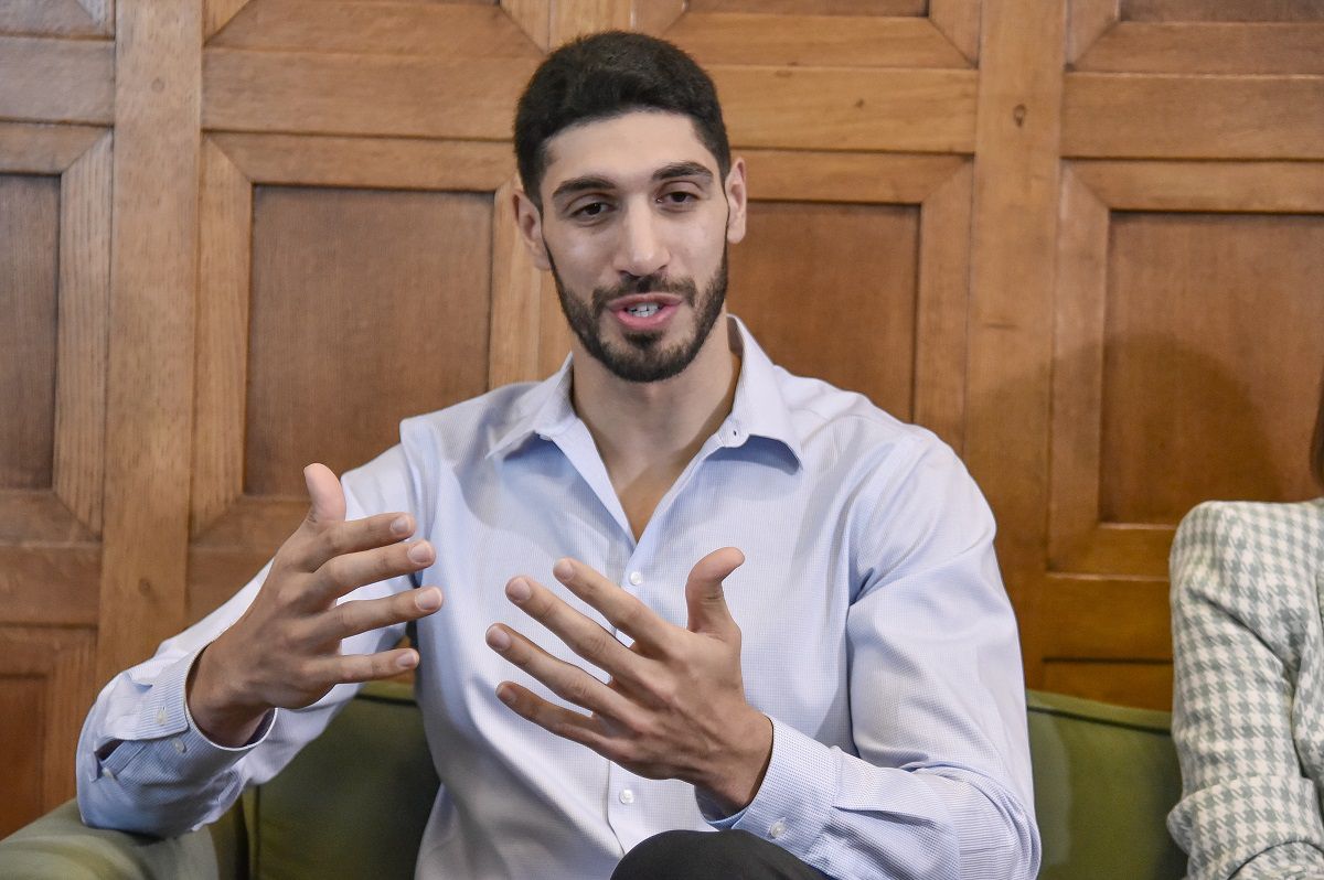 Ενές Καντέρ: «Αν συναντήσω ποτέ τον Ερντογάν θα τον φτύσω στη μούρη» (vids)