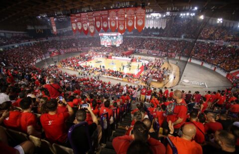 Πρόστιμο 3000 ευρώ στον Ολυμπιακό για τον τρίτο τελικό