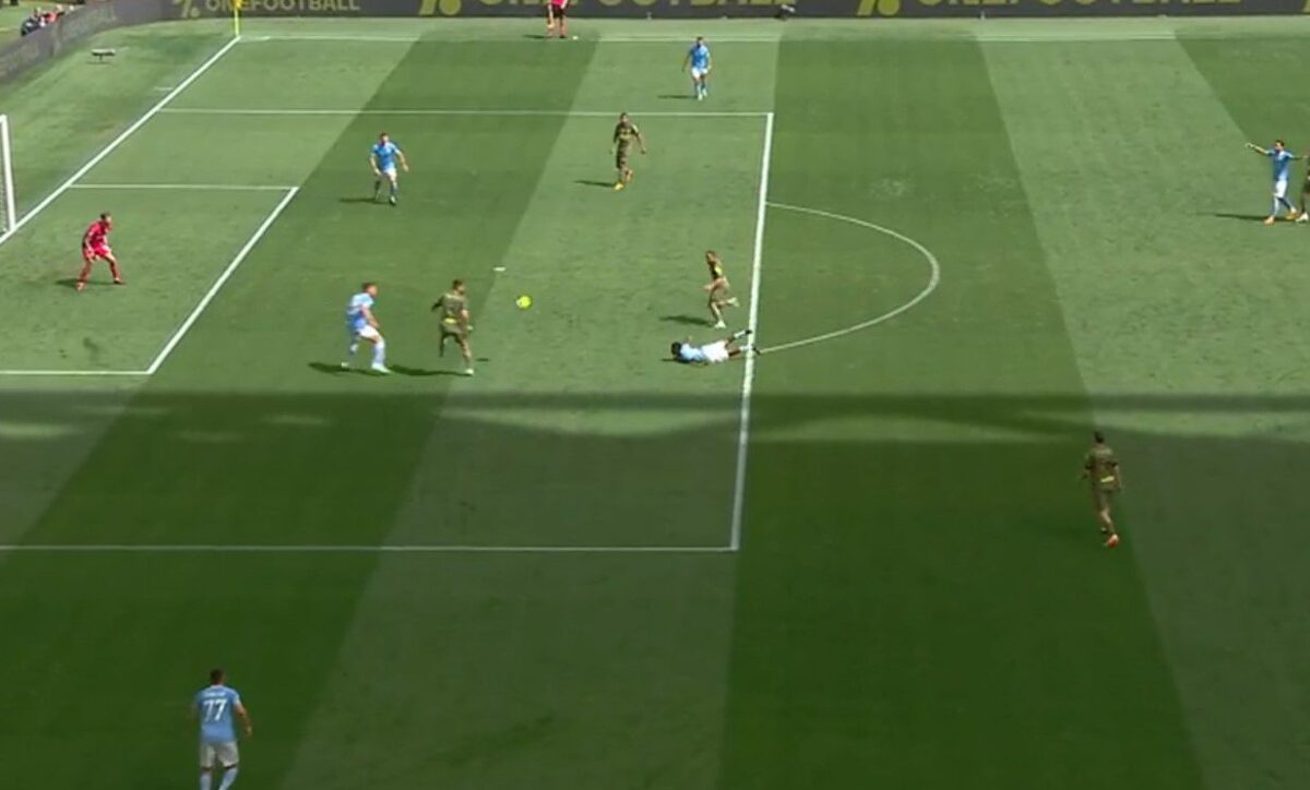 Ασφυκτική πίεση της Μίλαν και… 1-0 (vid)
