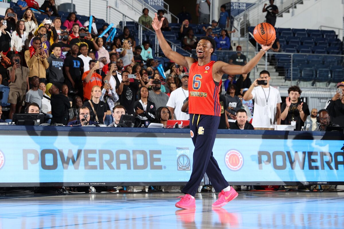 Ο γιος του ΛεΜπρόν επέλεξε το… γειτονικό Κολέγιο της Νότιας Καλιφόρνιας