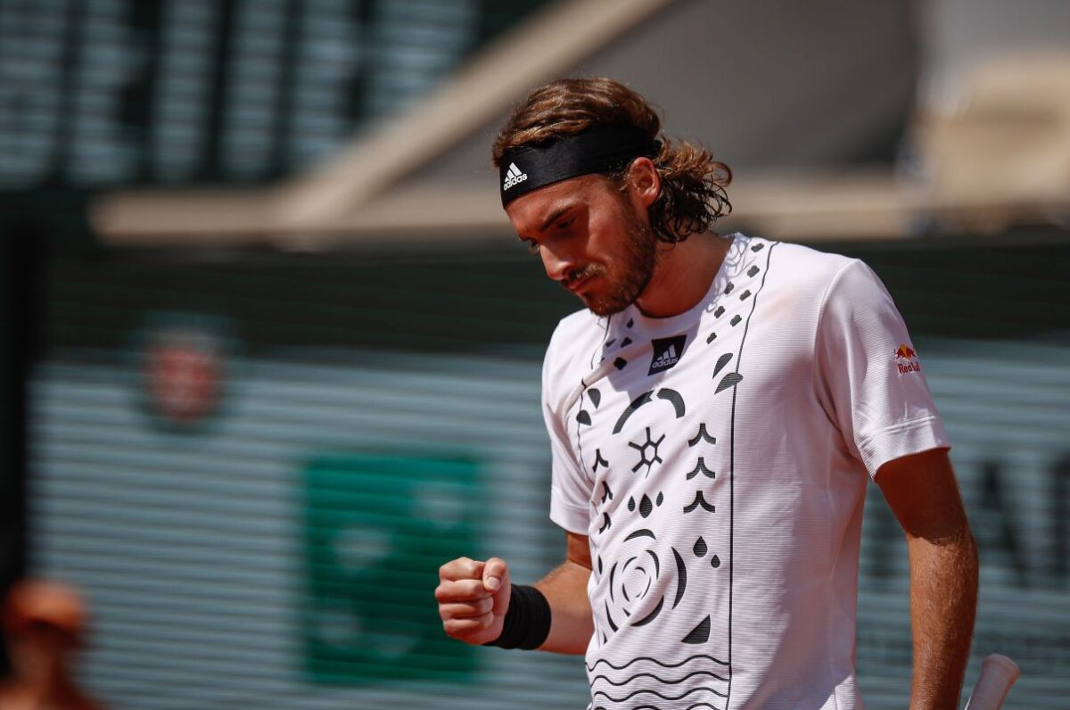 Άνετος ο Τσιτσιπάς κόντρα στον Κατσίν και πρόκριση στους «16» της Βαρκελώνης