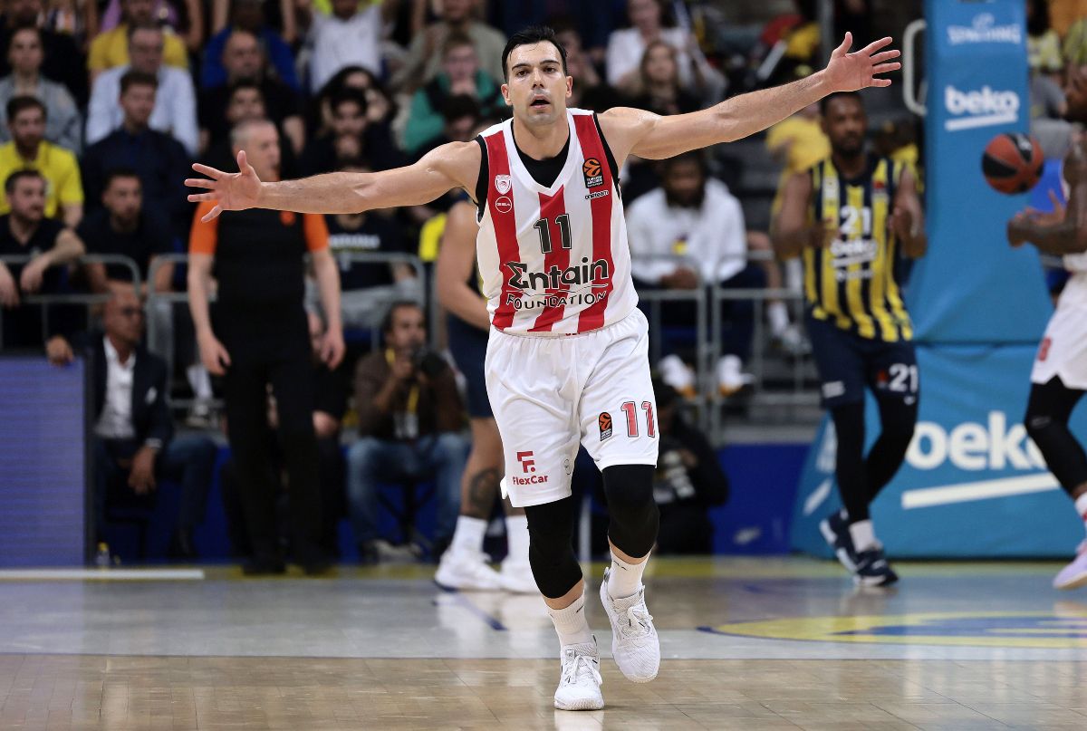 Όλες οι επικές περιγραφές στο buzzer beater του Κώστα Σλούκα (vid)