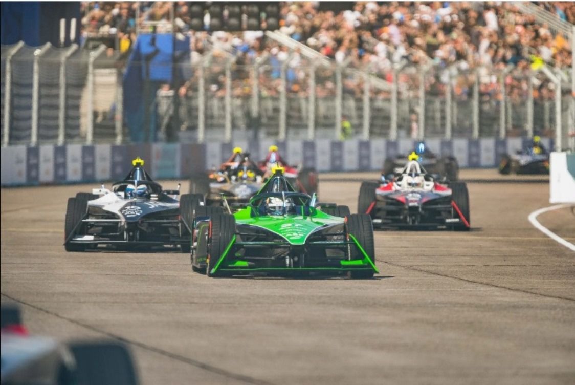 Ανατροπές και θέαμα στο Μονακό στο γκραν πρι της Formula E με 116 προσπεράσεις! (vid)