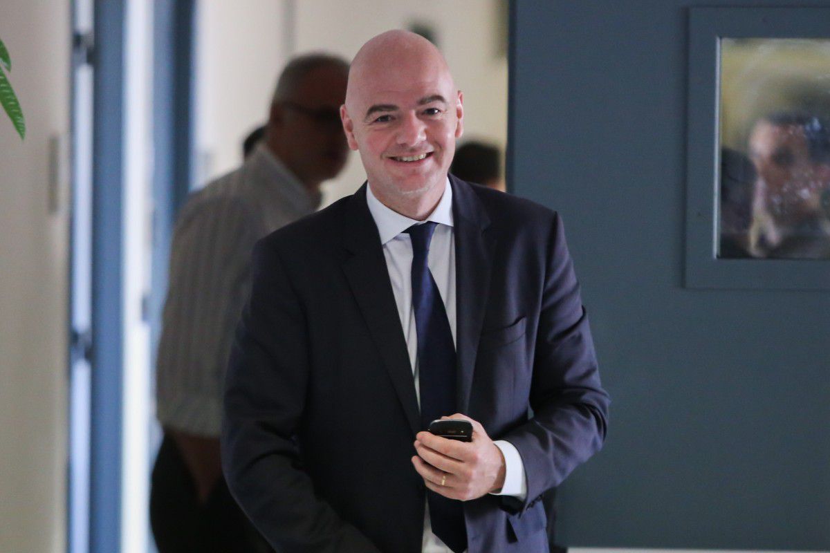 Η FIFA αποφάσισε να επεκτείνει την αναστολή των συμβολαίων των ξένων στη Ρωσία και την Ουκρανία
