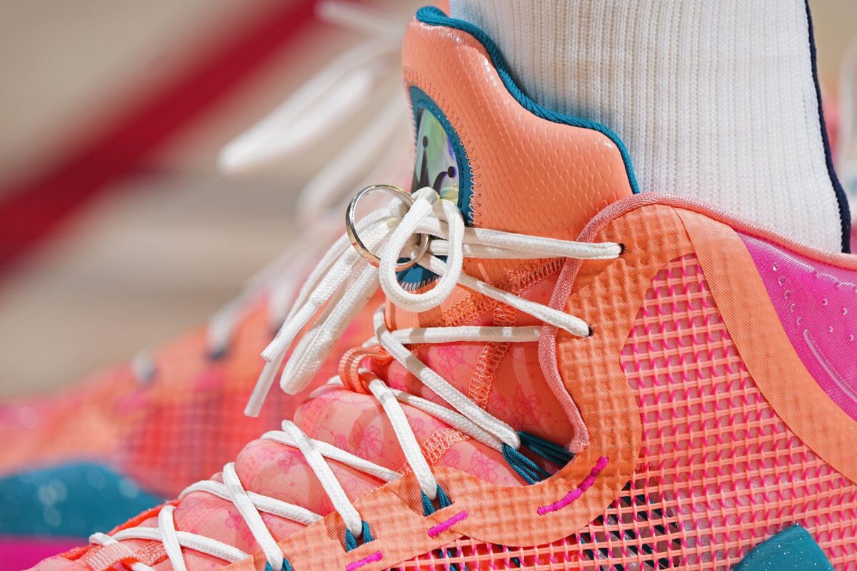 Ο Νίκολα Γιόκιτς δεν παίζει χωρίς τη βέρα του και το ΝΒΑ δεν μπορεί να κάνει κάτι γι’ αυτό