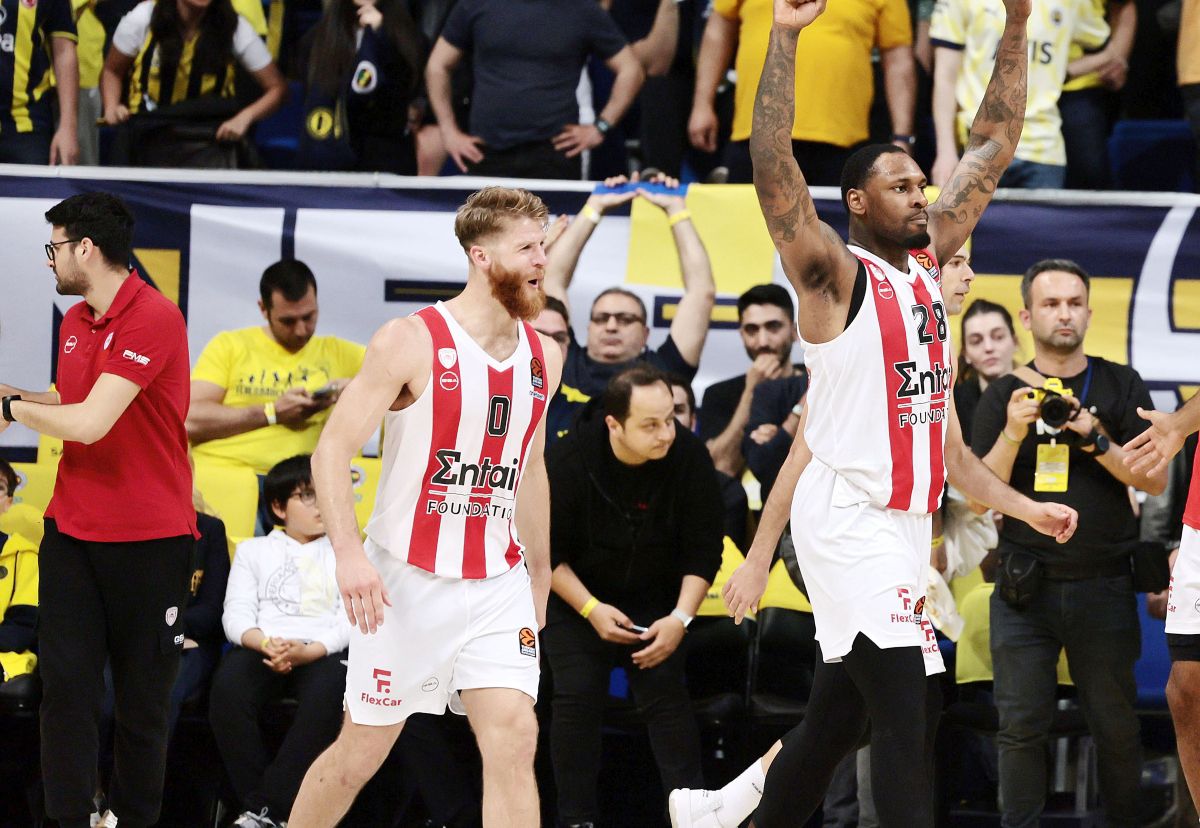 Ουόκαπ στο Sportal: «Θα βρω το καλύτερο σουβλάκι στην Πόλη για τον Σλούκα» (vid)