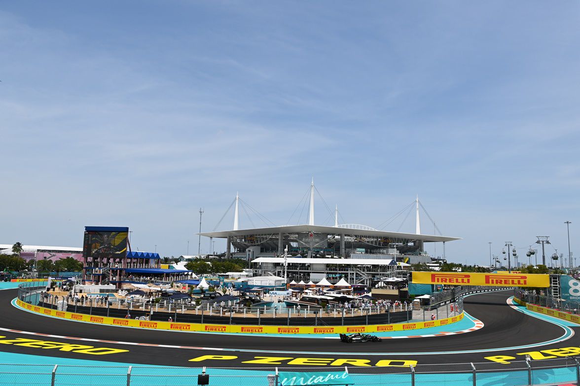 Οι δυο Mercedes μίλησαν στο τέλος, στις δοκιμές του Μαϊάμι, κάνοντας το 1-2 με Ράσελ-Χάμιλτον