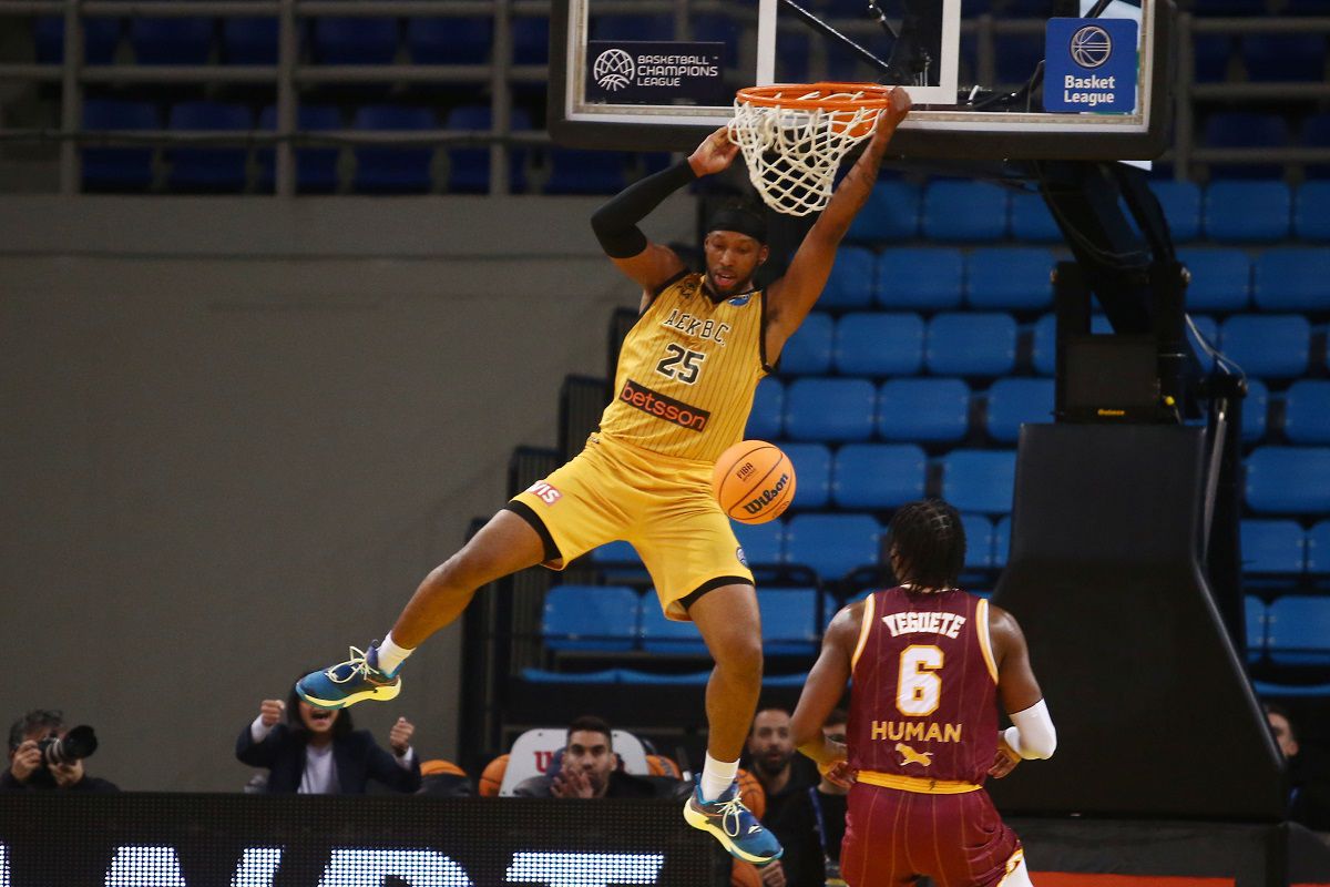 Η Βίρτους θέλει άμεσα τον Μίτσελ, παλεύει η ΑΕΚ να τον κρατήσει