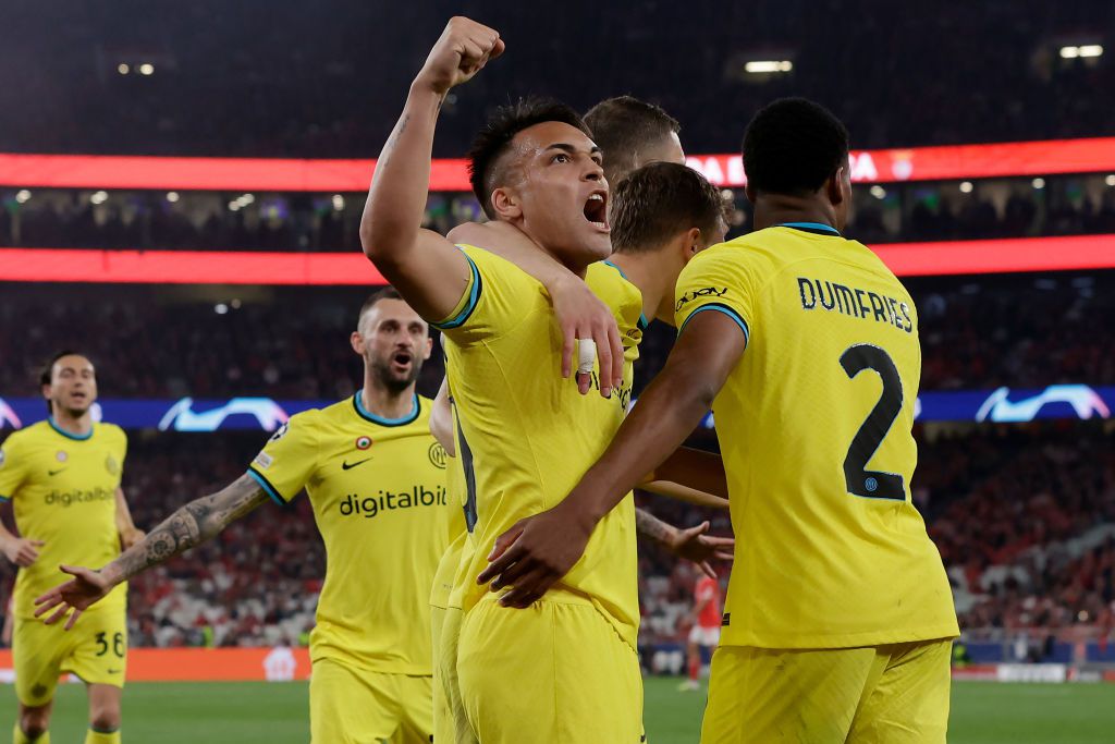 Υποφέρει στη Serie A, πετάει στο Champions League η Ίντερ – «Γονάτισε» τη Μπενφίκα στο «Luz» και ετοιμάζεται για τα ημιτελικά
