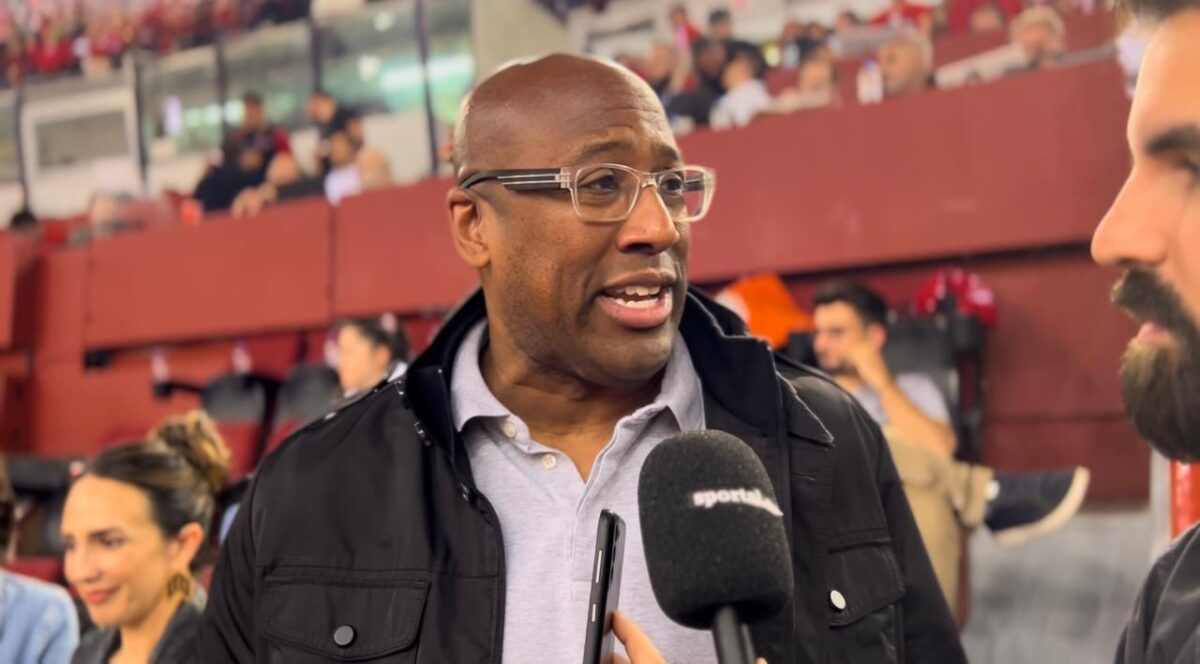 Ο προπονητής των Κινγκς και κορυφαίος στο ΝΒΑ για φέτος, στο Sportal: «Γι’ αυτό λατρεύω τον Βεζένκοφ» (vid)