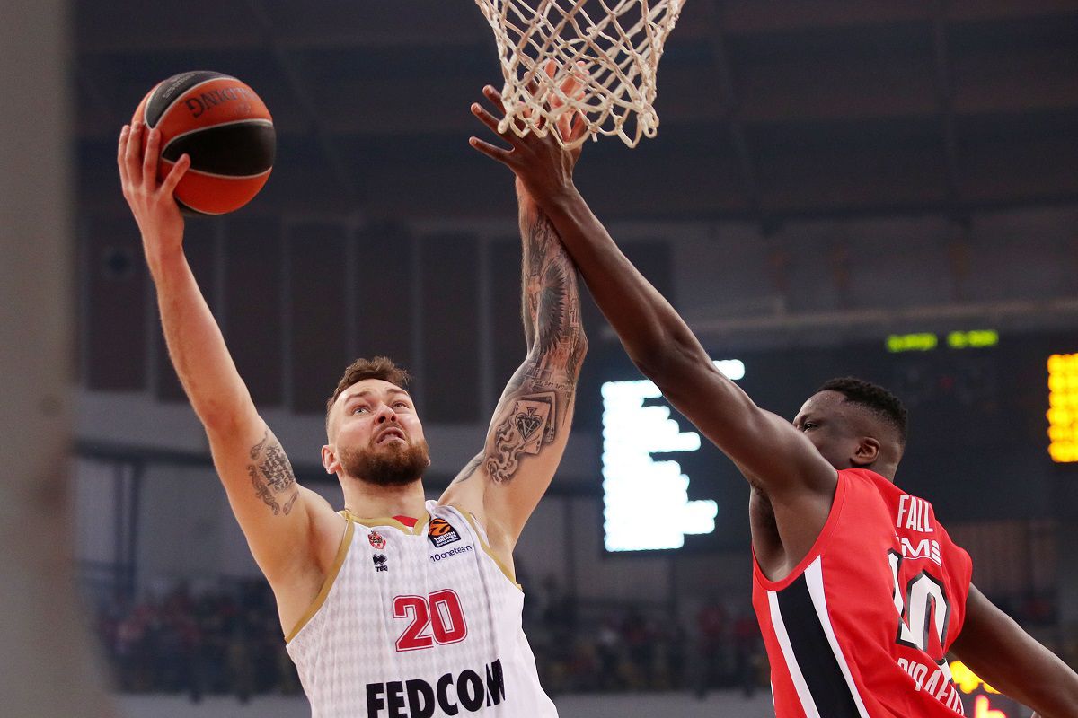 Μοτιεγιούνας: «Όλοι ξέρουμε ότι μπορούμε να νικήσουμε τον Ολυμπιακό»