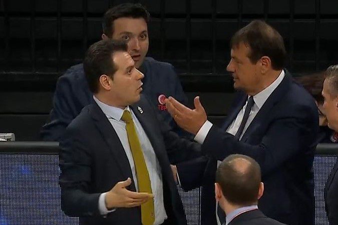 Ανέβηκαν οι τόνοι μεταξύ Αταμάν-Ιτούδη μετά το ντέρμπι της Τουρκίας (vid)