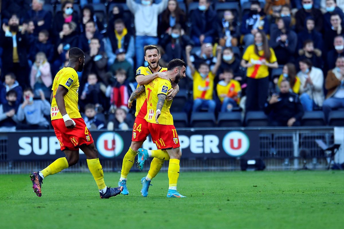 Η Λανς επικράτησε κόντρα στη Ρεμς και παρέμεινε ζωντανή στη μάχη του πρωταθλήματος