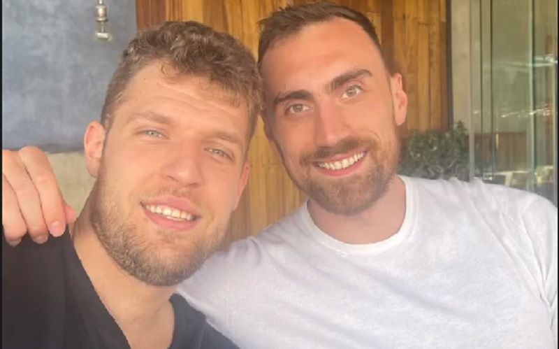 Συνάντηση παλιόφιλων: Ο Μιλουτίνοφ τα είπε με τον Βεζένκοφ