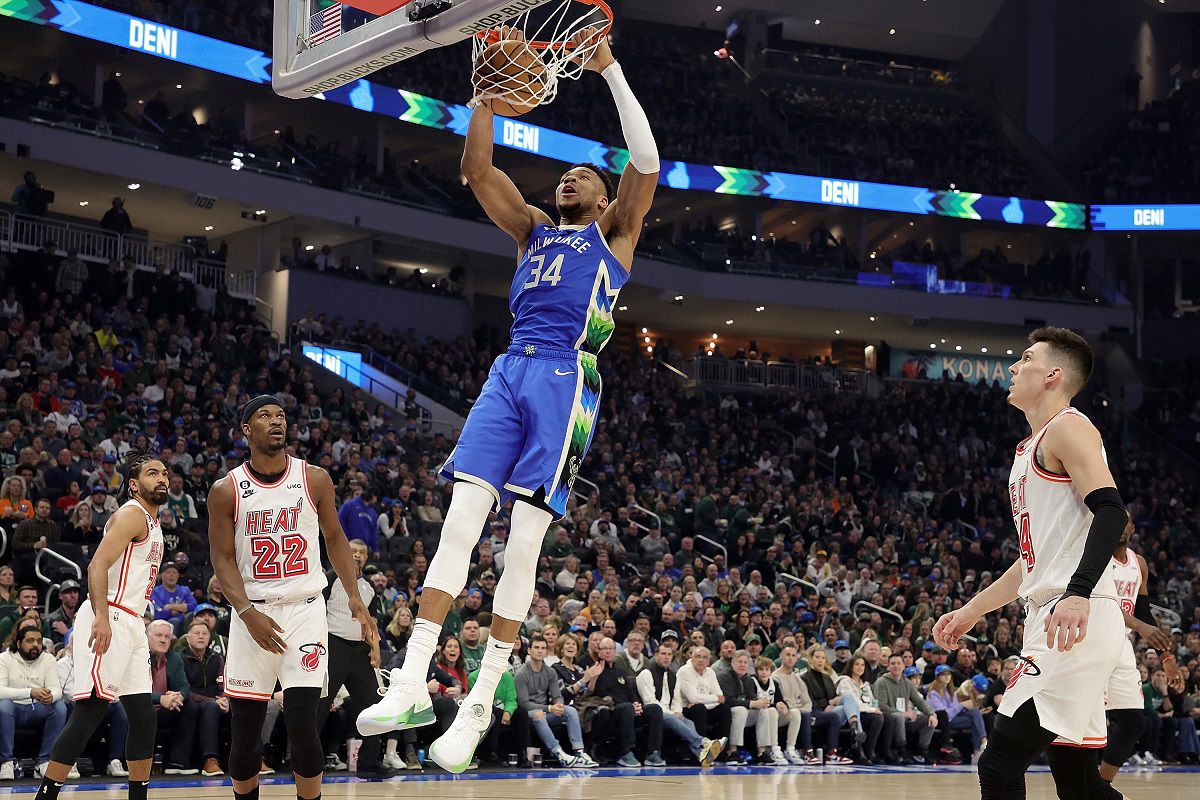 Οι Μπακς και ο Γιάννης θέλουν να αποφύγουν τη… μαύρη λίστα – Τέσσερις φορές στην ιστορία το Νο 8 της περιφέρειας απέκλεισε το Νο 1 (vids)