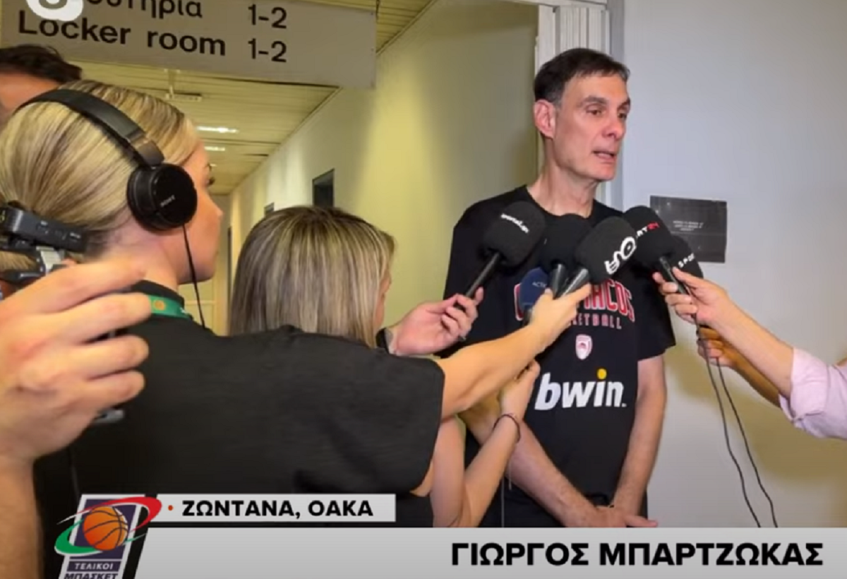 Ξέσπασμα Μπαρτζώκα: «Έβλεπα πανό στο ΟΑΚΑ που έβριζαν τη μητέρα μου, που ήταν στα τελευταία της – Εκκωφαντική η υπεροχή μας»