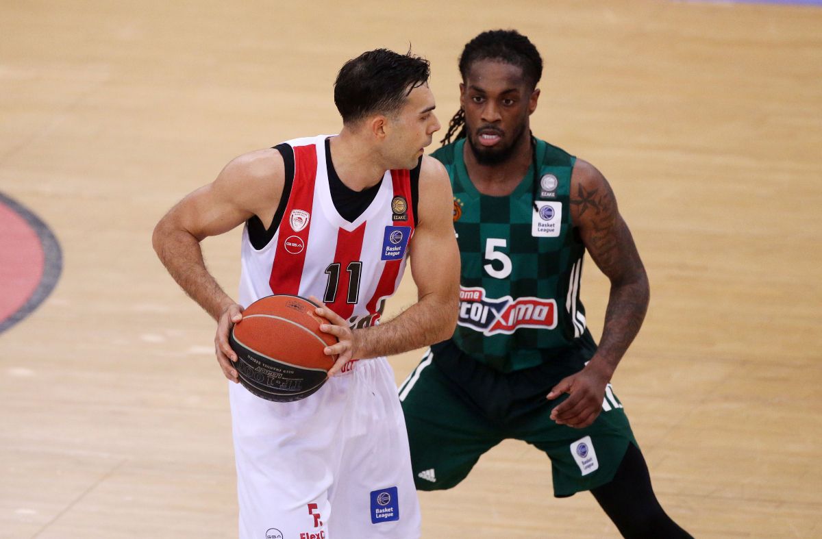 Μάχη… τρίτη στο ΣΕΦ για Ολυμπιακό και Παναθηναϊκό