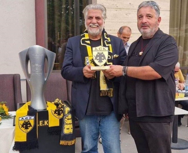 Χαμός και στις Σέρρες για την κούπα της πρωταθλήτριας ΑΕΚ (vid)