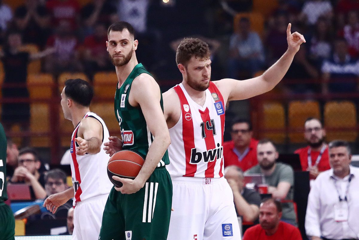 Τιμωρία μίας αγωνιστικής του Ολυμπιακού για τα επεισόδια του πρώτου τελικού – Θα την εκτίσει σε πιθανό Game 5