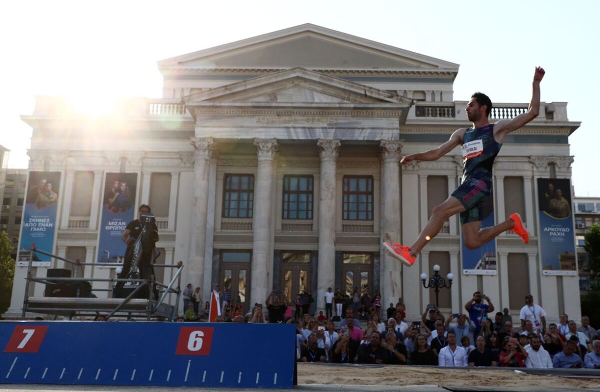 Πρωτιά με 8,24 για τον Τεντόγλου στον Πειραιά (vids)