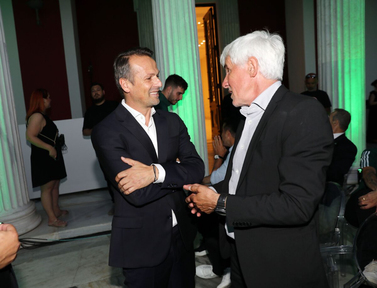 Ο Παπαδημητρίου στην Αθήνα για… Τροστ-Έκονγκ και Κλάρερ