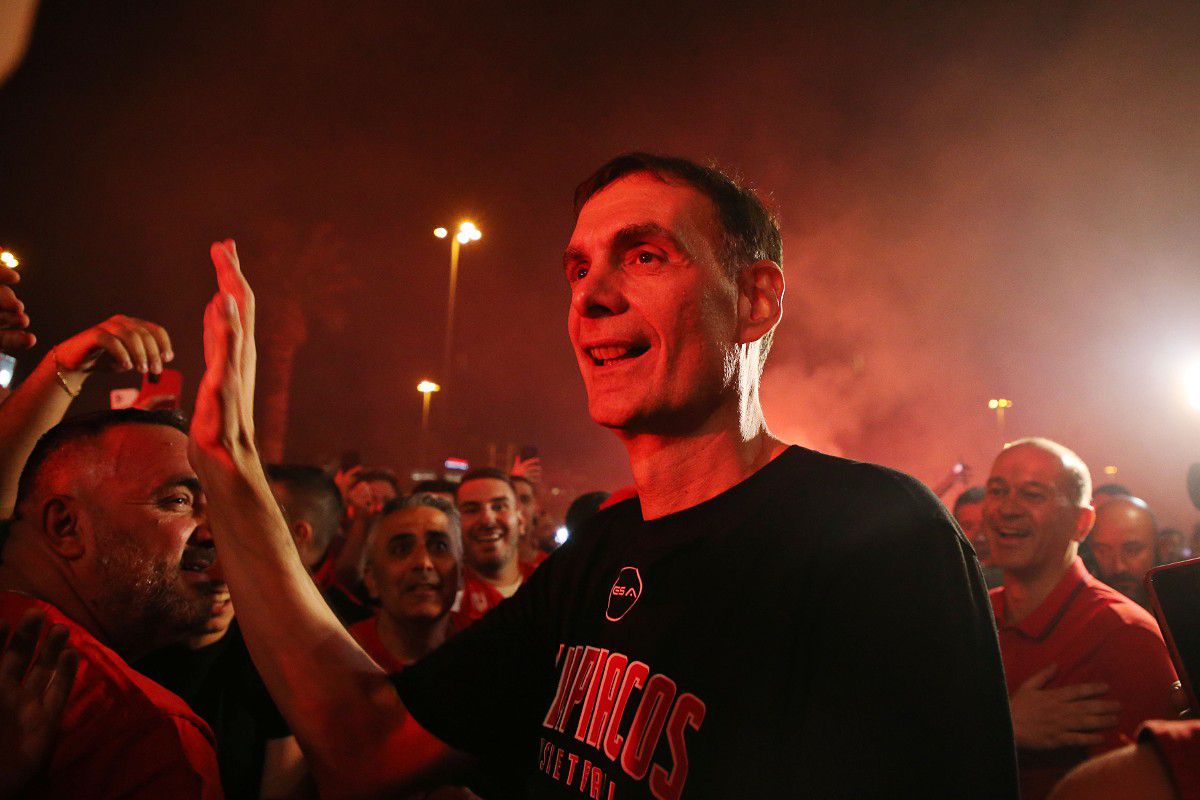 Ο Μπαρτζώκας χτίζει μια δυναστεία στον Πειραιά