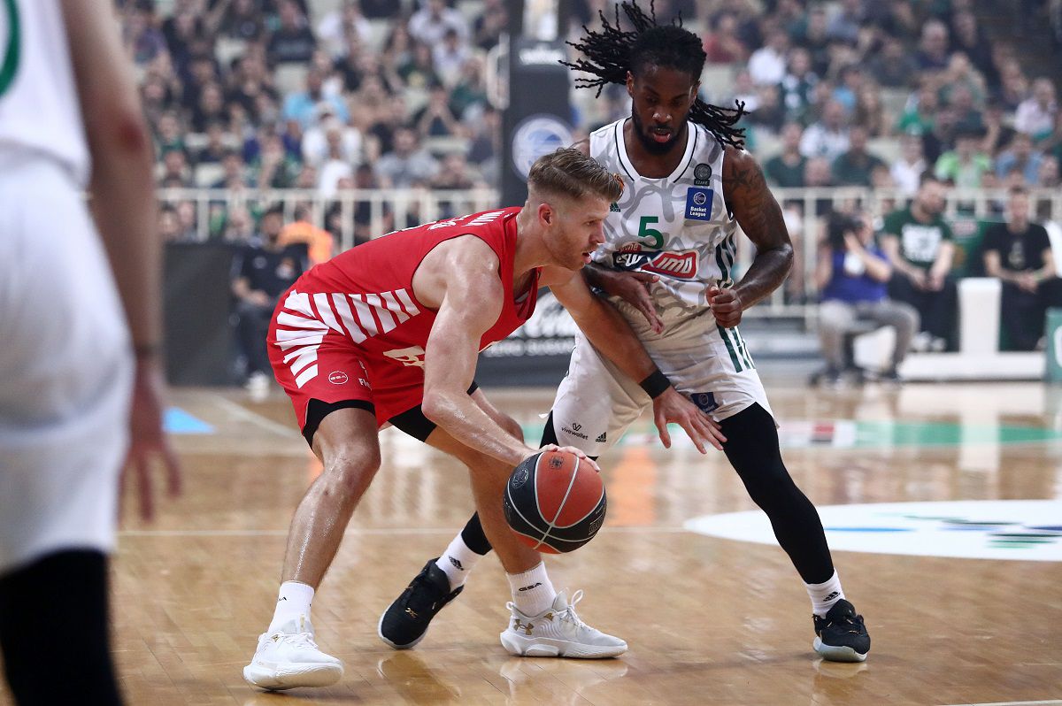 Αυτές είναι οι δύο φάσεις που προκάλεσαν την αποβολή του Ουόκαπ (vids)