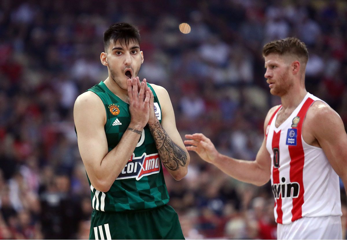 Τα τρίποντα στο… σίδερο και για τους δύο, αλλά για τον Παναθηναϊκό το ποσοστό ήταν καταδικαστικό