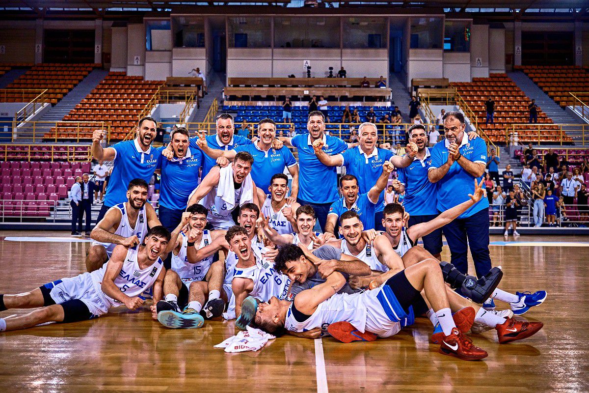 Εκείνοι σου έφεραν μετάλλιο, εσύ θα τους βάλεις να παίξουν;