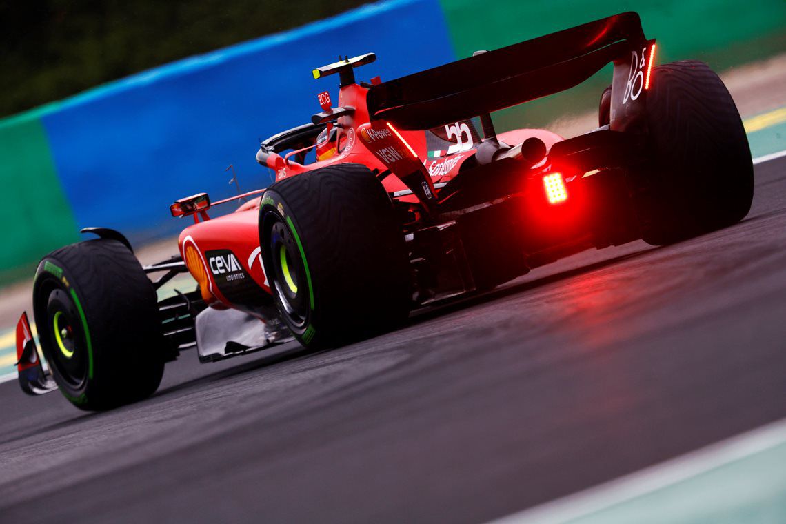 Ο Σάινθ ταχύτερος στο βροχερό Σπα, στις ελεύθερες δοκιμές