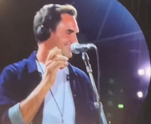 Ο Φέντερερ τραγούδησε στη συναυλία των Coldplay στη Ζυρίχη (vids)