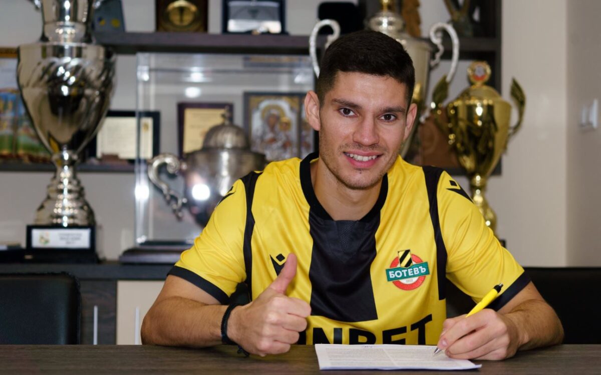 Ο Μπαλογιάννης μετακομίζει στη Βουλγαρία – Η νέα του ομάδα!