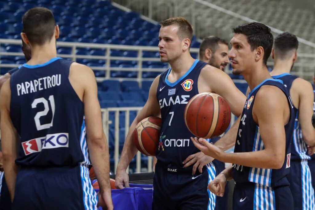 Με 14 παίκτες στη Σλοβενία η Εθνική – Εκτός Παπαπέτρου, Κώστας Αντετοκούνμπο