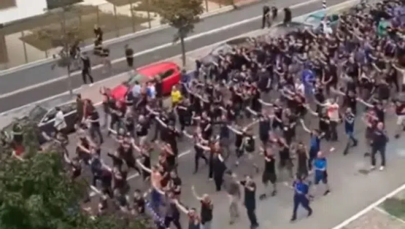 Οταν οπαδοί της Ντιναμό Ζάγκρεμπ έκαναν «παρέλαση» με ναζιστικούς χαιρετισμούς (vid)