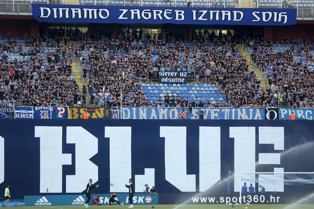 Κουτιά εράνου στο πέταλο των «Bad Blue Boys» για τους προφυλακισμένους Κροάτες – Άφησαν 97 καρεκλάκια κενά