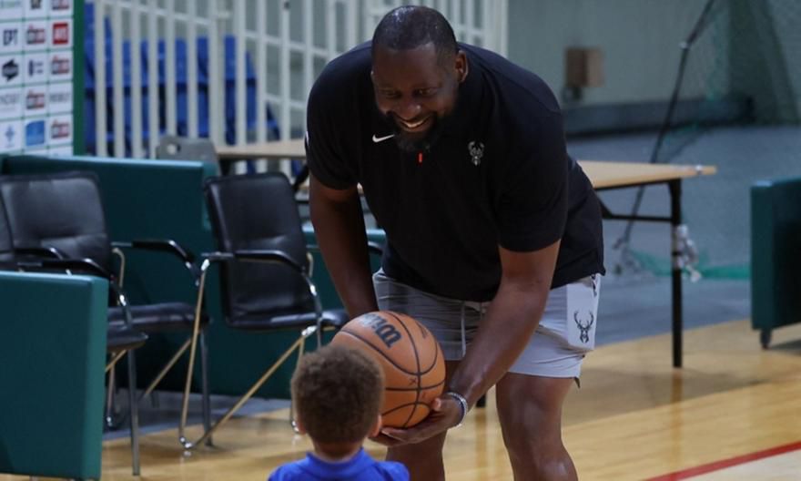 Γκρίφιν: «Κοινός στόχος με τον Αντετοκούνμπο να φέρουμε ξανά τους Μπακς στην κορυφή»