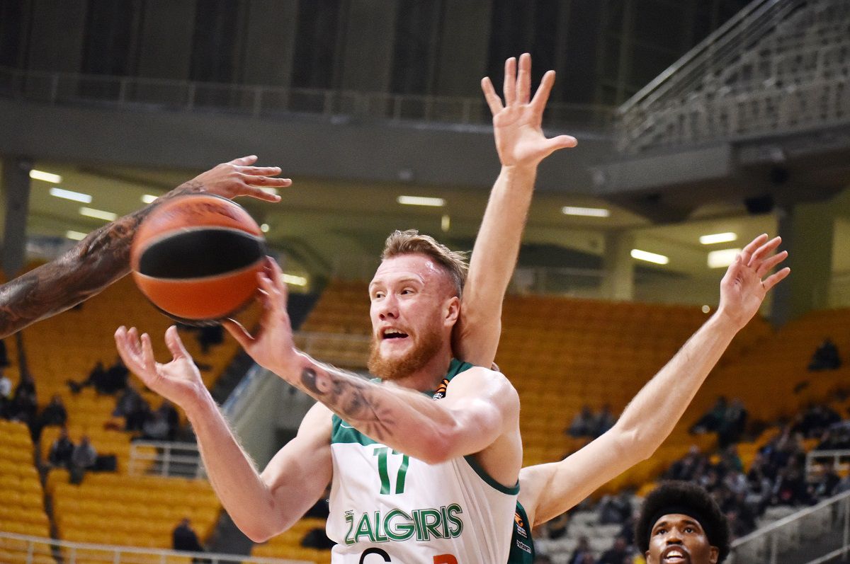 Ο Μπραζντέικις ξανά στο προσκήνιο – Γιατί ο Ολυμπιακός στρέφεται εκ νέου στον Λιθουανό και η επιθυμία του παίκτη (vids)