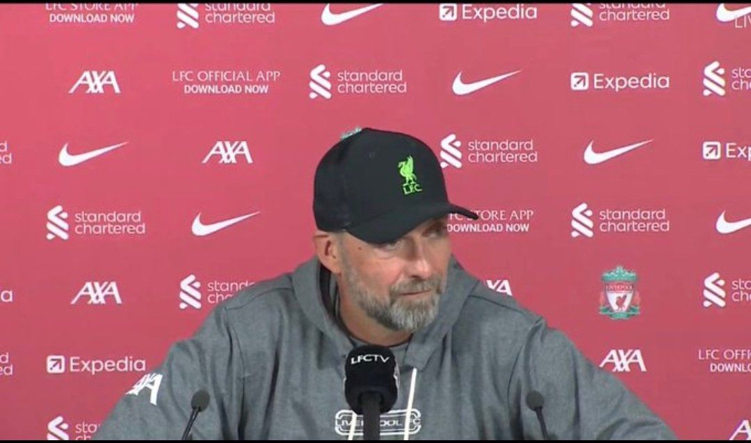 Τα πήρε με δημοσιογράφο ο Κλοπ σε ερώτηση για το μέλλον του Σαλάχ: «Μου κάνεις πλάκα; Δεν μπορούσες να περιμένεις μέχρι τον Δεκέμβριο;»