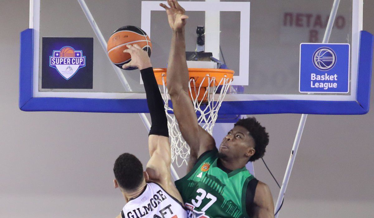 Τάπες, καρφώματα και buzzer beater! Το πρώτο ημίχρονο του ΠΑΟΚ – Παναθηναϊκός ήταν γεμάτο θέαμα (vid)