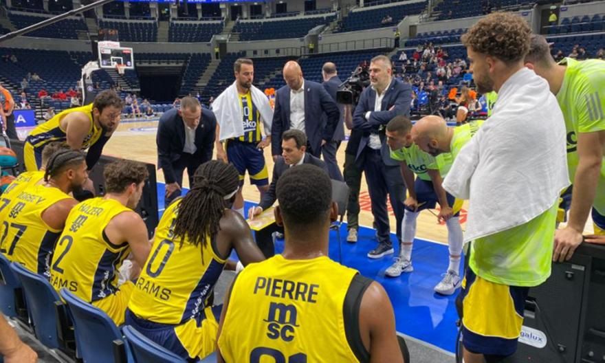 Άνετη νίκη της Φενέρμπαχτσε στο Super Cup της VTB League