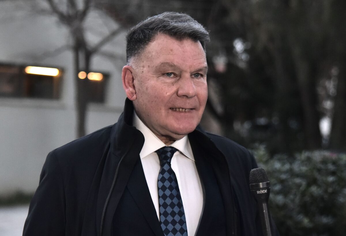 Κούγιας για Καρυπίδη: «Θα πρέπει να πηγαίνει στην εκκλησία και να προσεύχεται στον Μαρινάκη, σαν την κότα που πίνει νερό…»